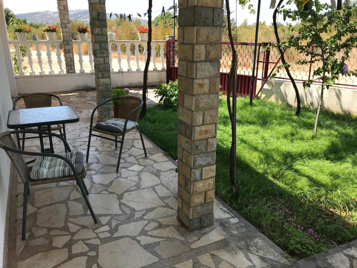 Nena Apartament Lozovac