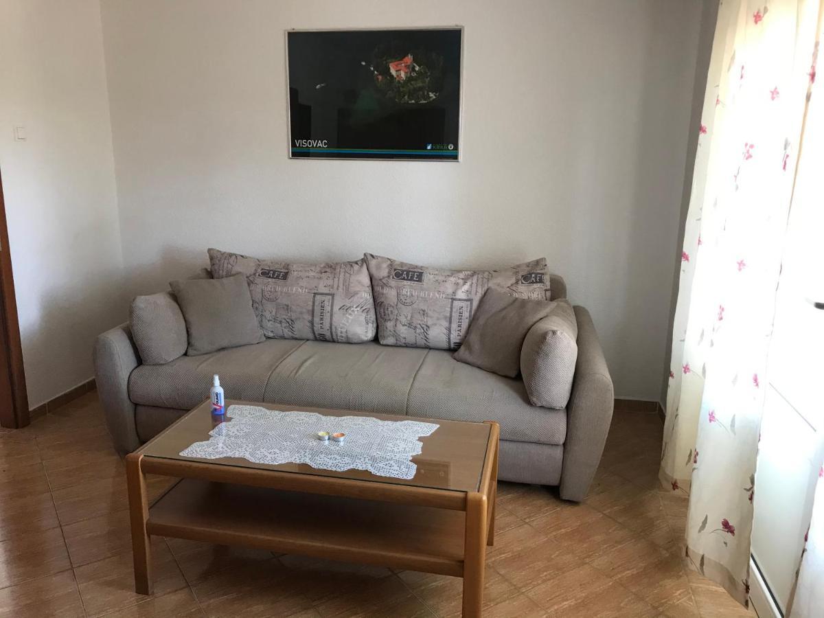 Apartament Nena *