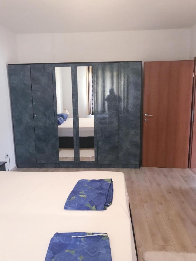 Apartment Nena *