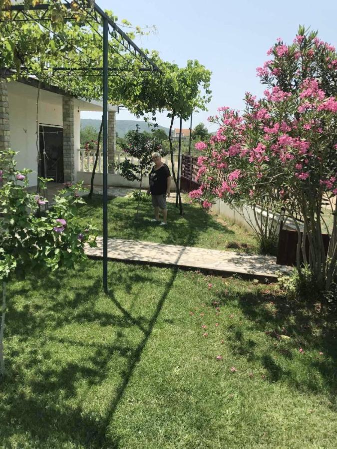 Apartament Nena *