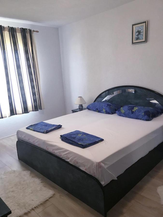 Apartment Nena Lozovac